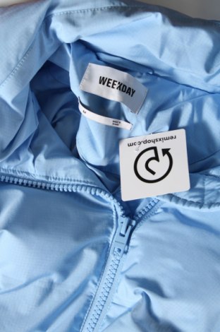 Γυναικείο μπουφάν Weekday, Μέγεθος M, Χρώμα Μπλέ, Τιμή 28,53 €