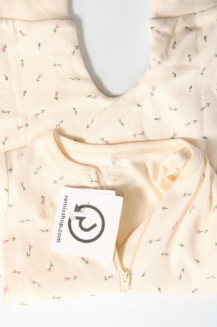 Dětské pyžamo Name It, Velikost 2-3m/ 56-62 cm, Barva Béžová, Cena  444,00 Kč