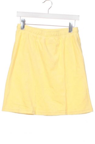 Детска пола FILA, Размер 15-18y/ 170-176 см, Цвят Жълт, Цена 59,00 лв.