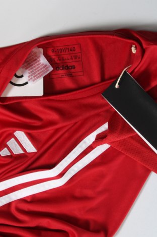 Dětské tričko  Adidas, Velikost 9-10y/ 140-146 cm, Barva Červená, Cena  710,00 Kč