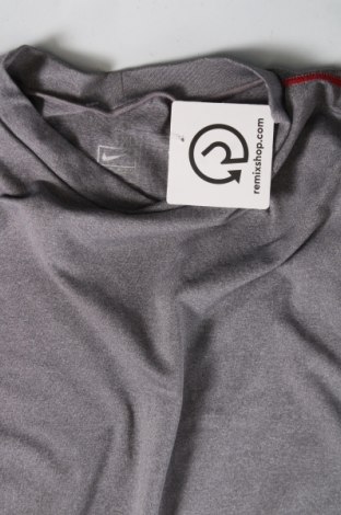 Παιδικό μπλουζάκι Nike, Μέγεθος 12-13y/ 158-164 εκ., Χρώμα Γκρί, Τιμή 12,37 €