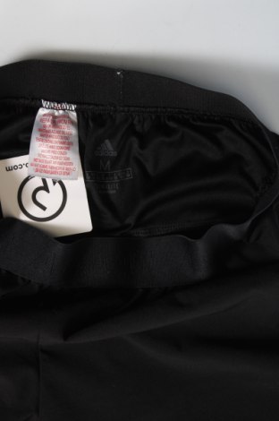 Dětské krátké kalhoty  Adidas, Velikost 11-12y/ 152-158 cm, Barva Černá, Cena  933,00 Kč