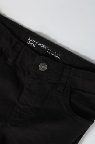 Παιδικό κοντό παντελόνι Primark, Μέγεθος 8-9y/ 134-140 εκ., Χρώμα Μαύρο, Τιμή 16,37 €