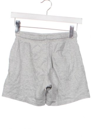 Pantaloni scurți pentru copii Umbro, Mărime 10-11y/ 146-152 cm, Culoare Gri, Preț 40,82 Lei