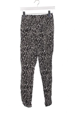 Детски панталон H&M, Размер 11-12y/ 152-158 см, Цвят Черен, Цена 10,32 лв.