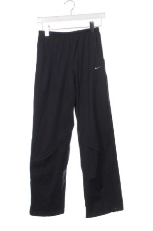 Детско спортно долнище Nike, Размер 11-12y/ 152-158 см, Цвят Черен, Цена 22,80 лв.