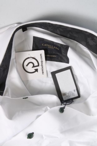 Мъжка риза Cavallaro Napoli, Размер M, Цвят Бял, Цена 59,67 лв.