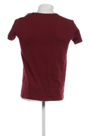 Мъжка тениска Lyle & Scott, Размер S, Цвят Червен, Цена 20,93 лв.