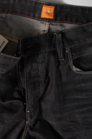 Herren Jeans BOSS, Größe M, Farbe Grau, Preis 23,94 €
