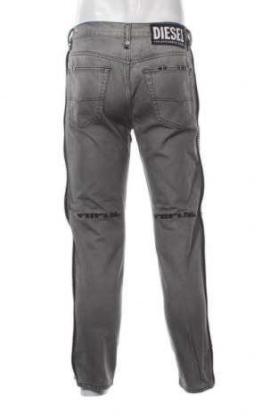 Herren Jeans Diesel, Größe M, Farbe Mehrfarbig, Preis 126,93 €