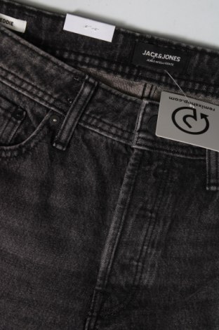 Pánske džínsy  Jack & Jones, Veľkosť S, Farba Sivá, Cena  4,23 €