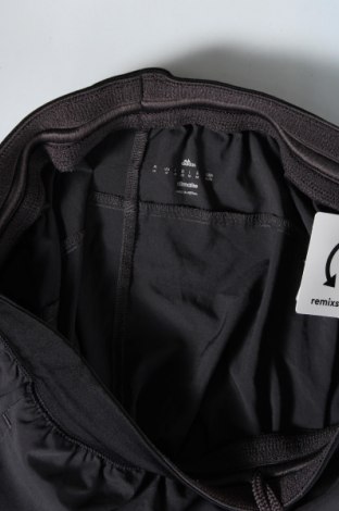 Ανδρικό κοντό παντελόνι Adidas, Μέγεθος M, Χρώμα Γκρί, Τιμή 14,85 €