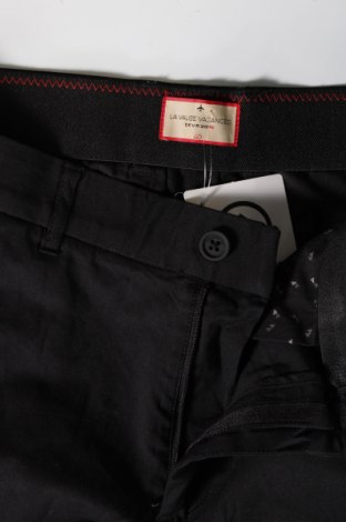 Pantaloni scurți de bărbați Devred 1902, Mărime M, Culoare Negru, Preț 55,10 Lei