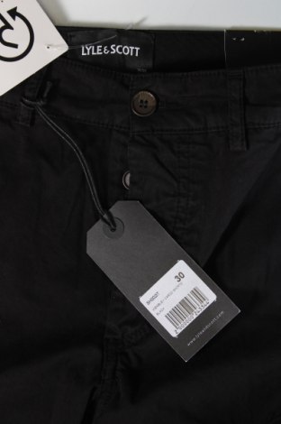 Мъжки къс панталон Lyle & Scott, Размер S, Цвят Черен, Цена 39,15 лв.