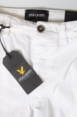 Ανδρικό κοντό παντελόνι Lyle & Scott, Μέγεθος S, Χρώμα Λευκό, Τιμή 44,85 €