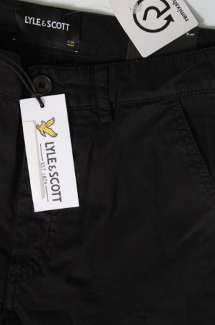 Мъжки къс панталон Lyle & Scott, Размер S, Цвят Черен, Цена 87,00 лв.