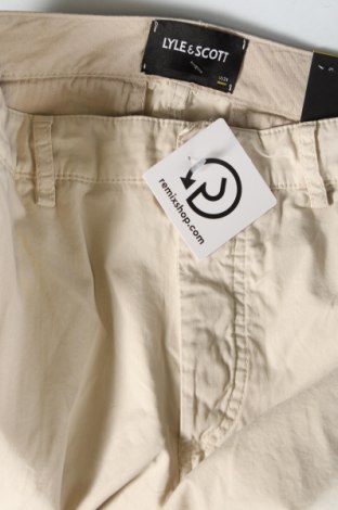 Pantaloni scurți de bărbați Lyle & Scott, Mărime M, Culoare Bej, Preț 286,18 Lei