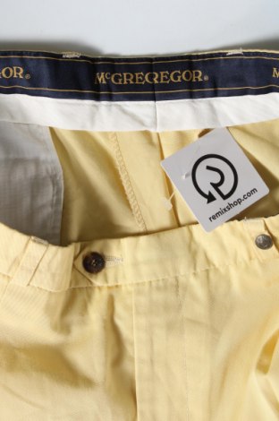 Мъжки къс панталон Mc Gregor, Размер L, Цвят Жълт, Цена 24,65 лв.