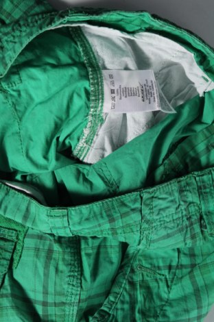 Ανδρικό κοντό παντελόνι Okay, Μέγεθος L, Χρώμα Πολύχρωμο, Τιμή 11,13 €