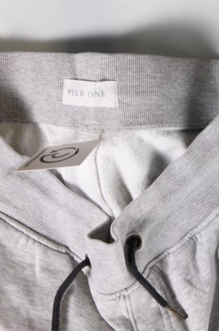 Мъжки къс панталон Pier One, Размер M, Цвят Сив, Цена 20,00 лв.
