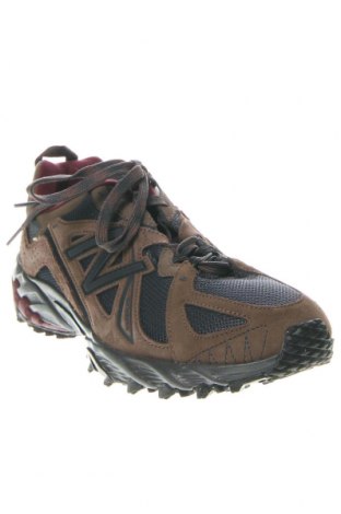 Мъжки обувки New Balance, Размер 42, Цвят Многоцветен, Цена 190,00 лв.
