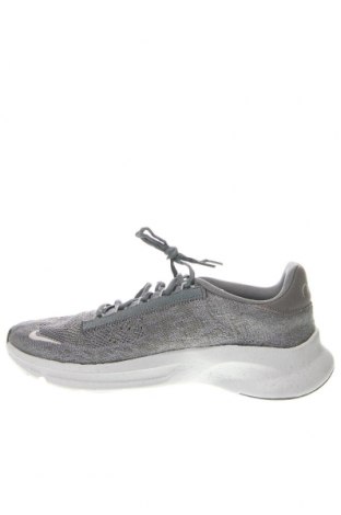 Мъжки обувки Nike, Размер 44, Цвят Сив, Цена 161,00 лв.