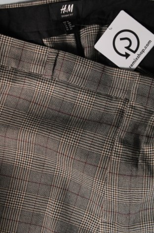 Męskie spodnie H&M, Rozmiar XL, Kolor Kolorowy, Cena 52,87 zł