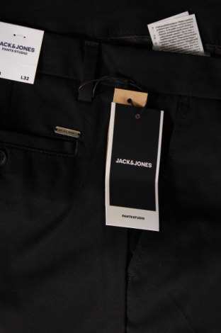 Pánske nohavice  Jack & Jones, Veľkosť L, Farba Čierna, Cena  42,27 €