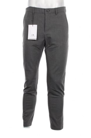 Pantaloni de bărbați Selected Homme, Mărime M, Culoare Gri, Preț 312,50 Lei