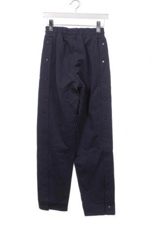 Pantaloni trening de bărbați Adidas Originals, Mărime S, Culoare Albastru, Preț 125,92 Lei