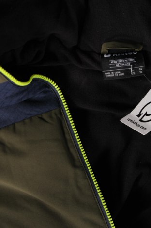 Мъжко яке за зимни спортове Killtec, Размер XL, Цвят Зелен, Цена 179,80 лв.