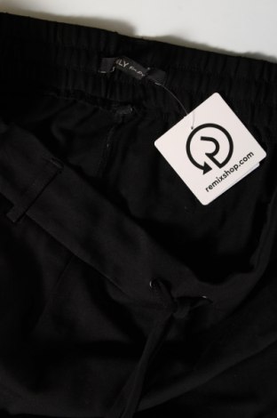 Φούστα ONLY, Μέγεθος XL, Χρώμα Μαύρο, Τιμή 2,10 €