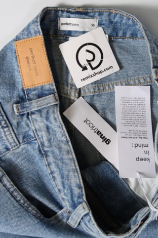 Пола Perfect Jeans By Gina Tricot, Размер S, Цвят Син, Цена 54,00 лв.