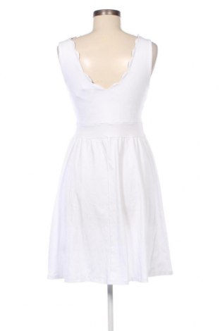Kleid About You, Größe M, Farbe Weiß, Preis 16,70 €