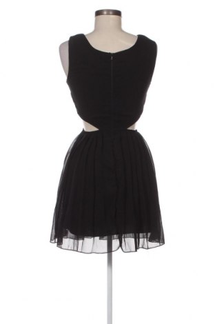 Kleid Ax Paris, Größe M, Farbe Schwarz, Preis 9,46 €