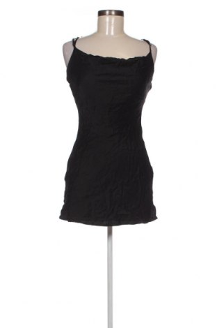 Kleid Bershka, Größe M, Farbe Schwarz, Preis 8,07 €