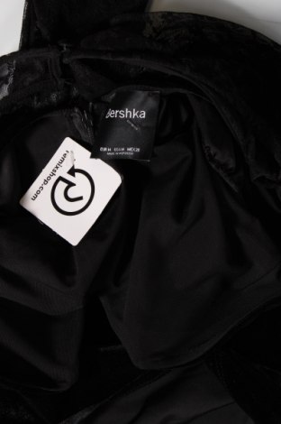 Φόρεμα Bershka, Μέγεθος M, Χρώμα Μαύρο, Τιμή 35,88 €