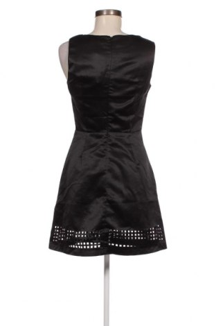 Φόρεμα Fashion Union, Μέγεθος M, Χρώμα Μαύρο, Τιμή 8,41 €