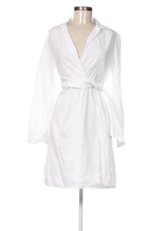 Φόρεμα Guido Maria Kretschmer for About You, Μέγεθος M, Χρώμα Λευκό, Τιμή 27,87 €