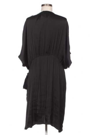 Φόρεμα Guido Maria Kretschmer for About You, Μέγεθος 3XL, Χρώμα Μαύρο, Τιμή 14,20 €