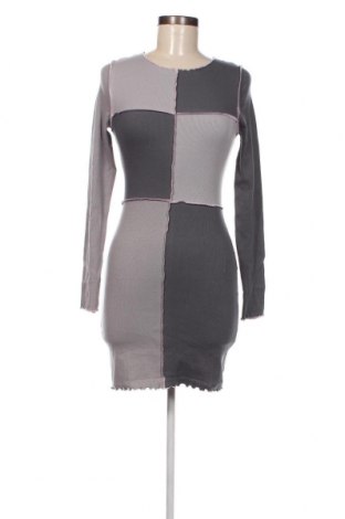 Kleid Jennyfer, Größe M, Farbe Grau, Preis 4,03 €