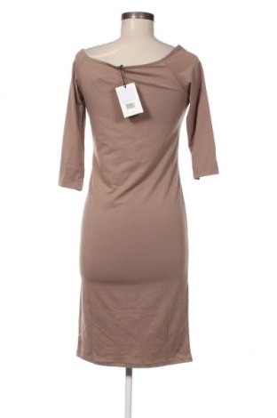 Φόρεμα Modstrom, Μέγεθος M, Χρώμα  Μπέζ, Τιμή 90,21 €