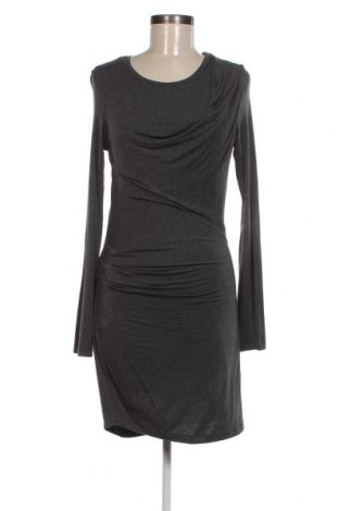 Kleid Mtwtfss Weekday, Größe M, Farbe Grau, Preis 3,44 €