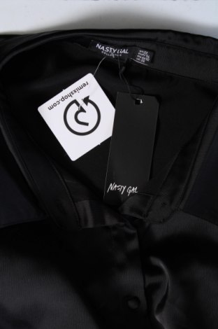 Kleid Nasty Gal, Größe 3XL, Farbe Schwarz, Preis 31,55 €