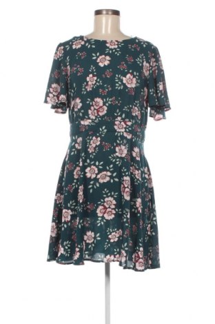 Kleid New Look, Größe L, Farbe Grün, Preis 12,11 €