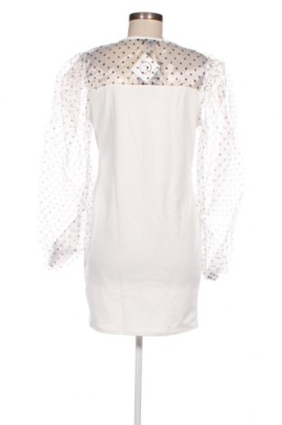 Kleid Pretty Little Thing, Größe XL, Farbe Weiß, Preis € 12,57
