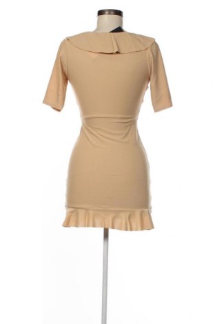 Kleid Pretty Little Thing, Größe XXS, Farbe Beige, Preis € 2,37