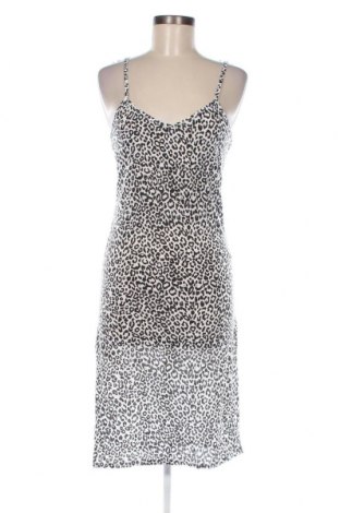 Kleid Pretty Little Thing, Größe XS, Farbe Mehrfarbig, Preis 6,16 €
