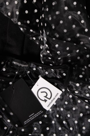 Φόρεμα Pretty Little Thing, Μέγεθος 4XL, Χρώμα Μαύρο, Τιμή 7,82 €