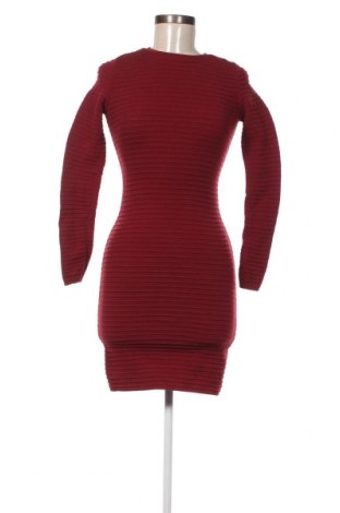 Šaty  Pull&Bear, Velikost M, Barva Červená, Cena  66,00 Kč
